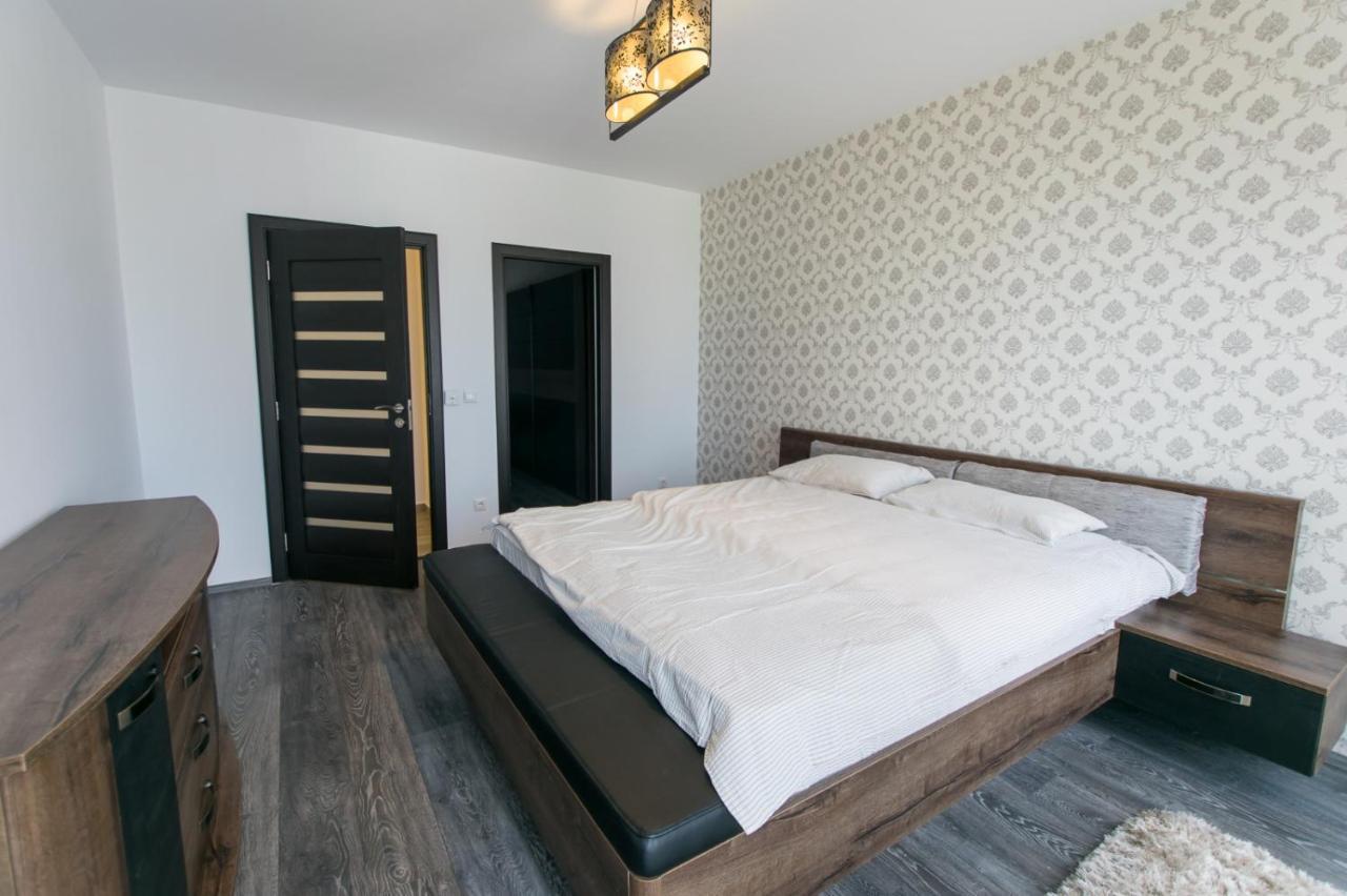 Luxury Hotel Riviera คลูจ-นาโปกา ภายนอก รูปภาพ